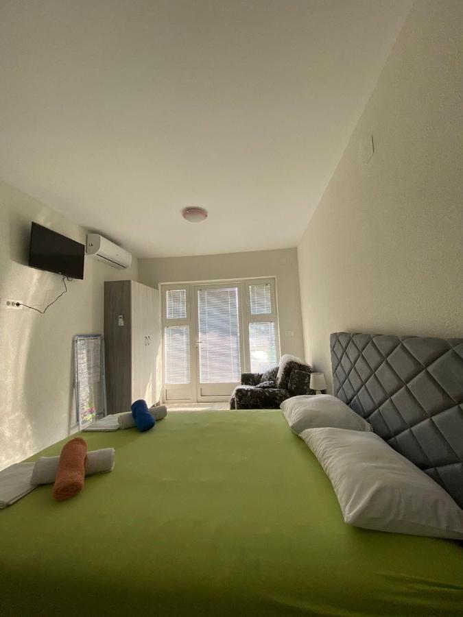 Apartment Iva Bijela Zewnętrze zdjęcie